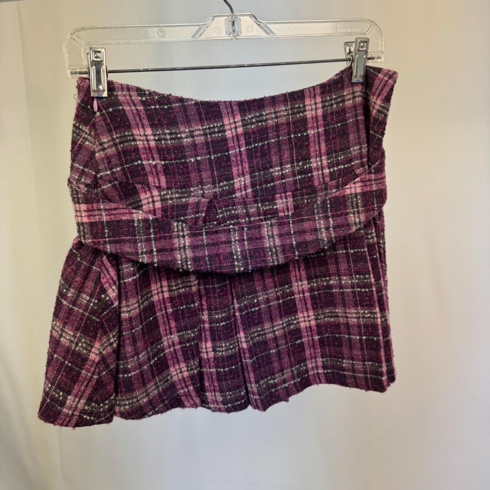 skirt - Picture 2 of 2